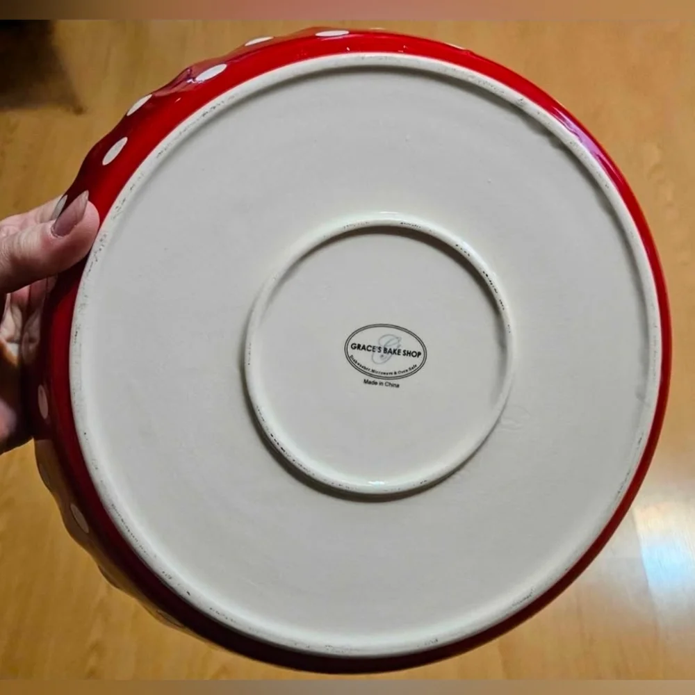 Let It Snow Grace's Bake Shop Pie Plate